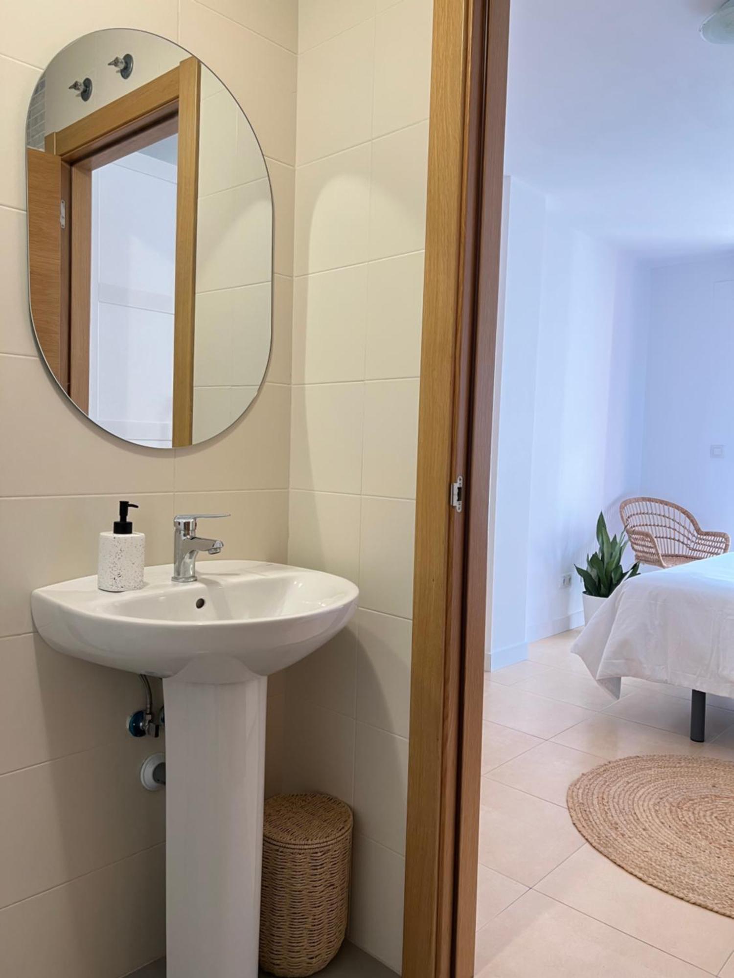 Acogedor Con Piscina Y Parking En Ramales * Ramales de la Victoria